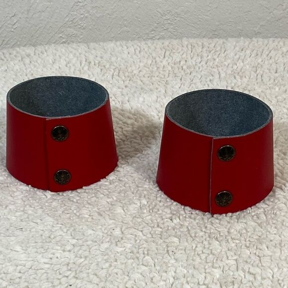 STARBUCKS - BRIGHT RED REUSABLE COZY FOR COFFE / BEVERAGE - GOOD CONDITION S8 - Picture 1 of 6